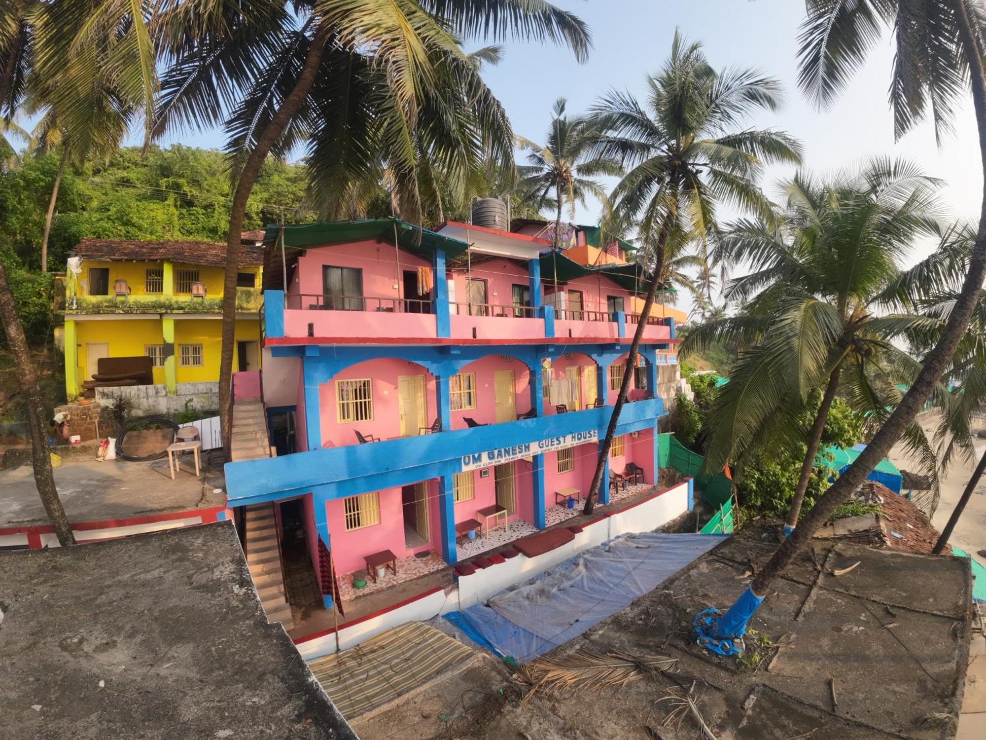 Om Ganesh Guest House Cliffside Арамбол Екстер'єр фото
