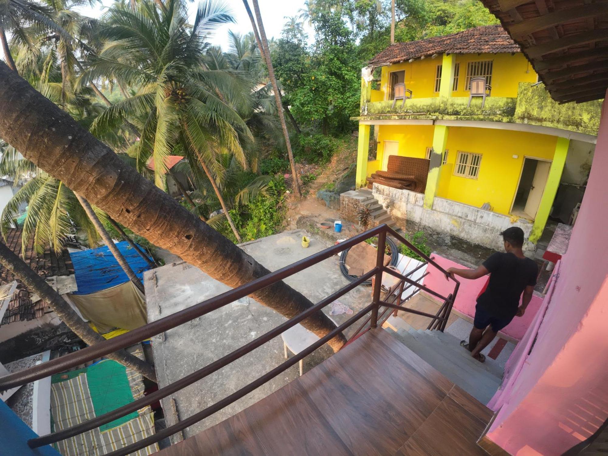 Om Ganesh Guest House Cliffside Арамбол Екстер'єр фото