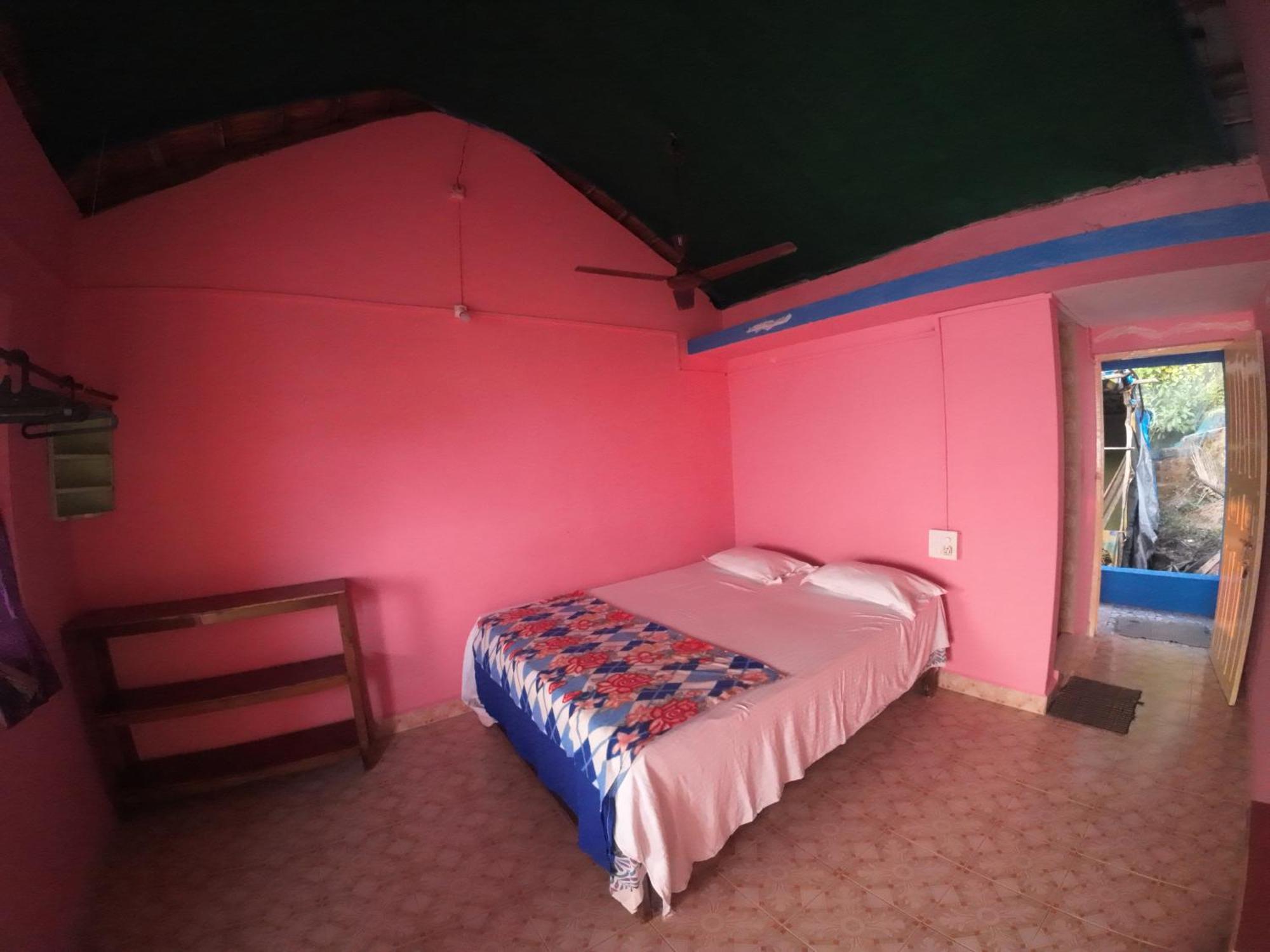 Om Ganesh Guest House Cliffside Арамбол Екстер'єр фото