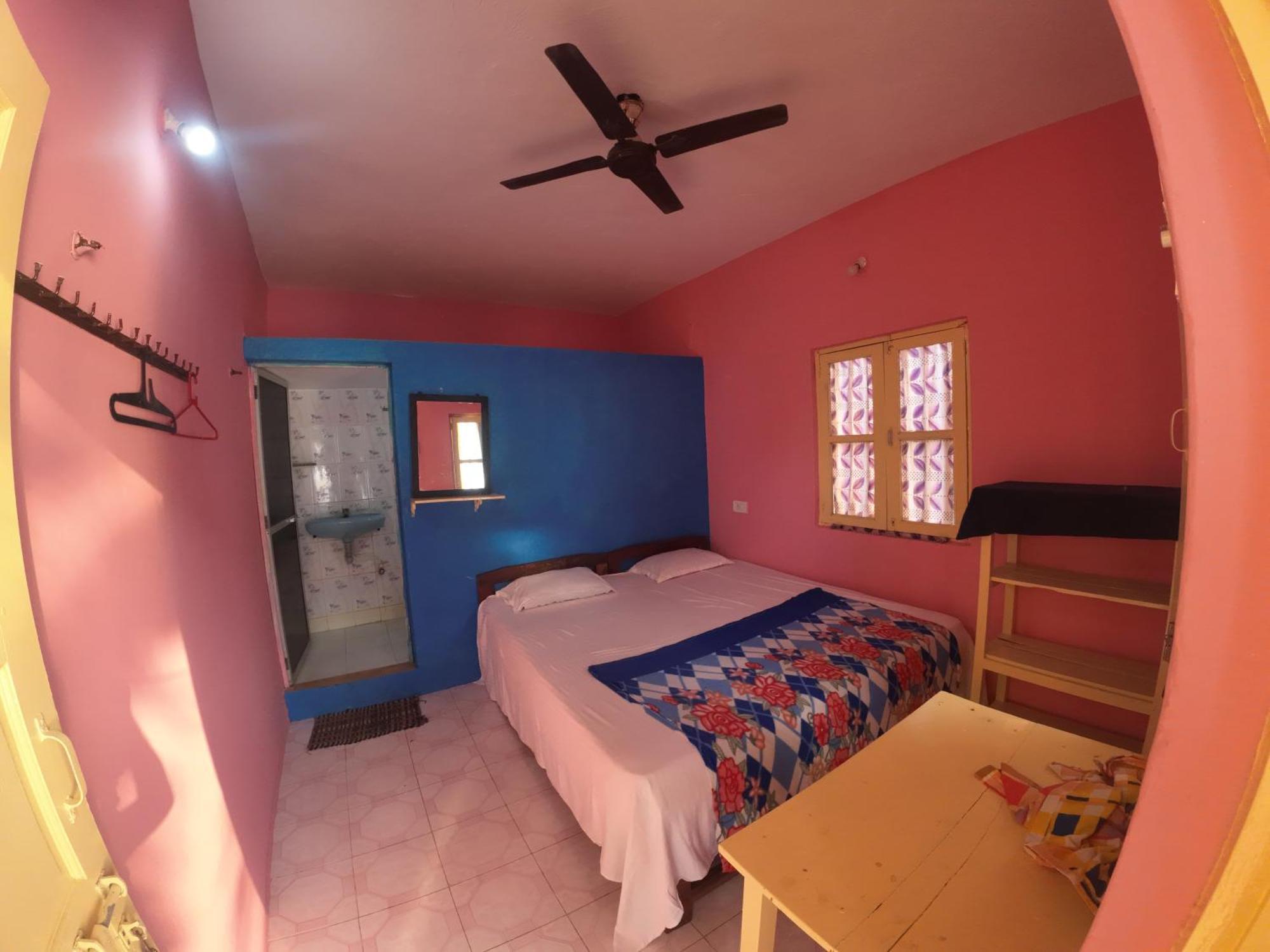 Om Ganesh Guest House Cliffside Арамбол Екстер'єр фото