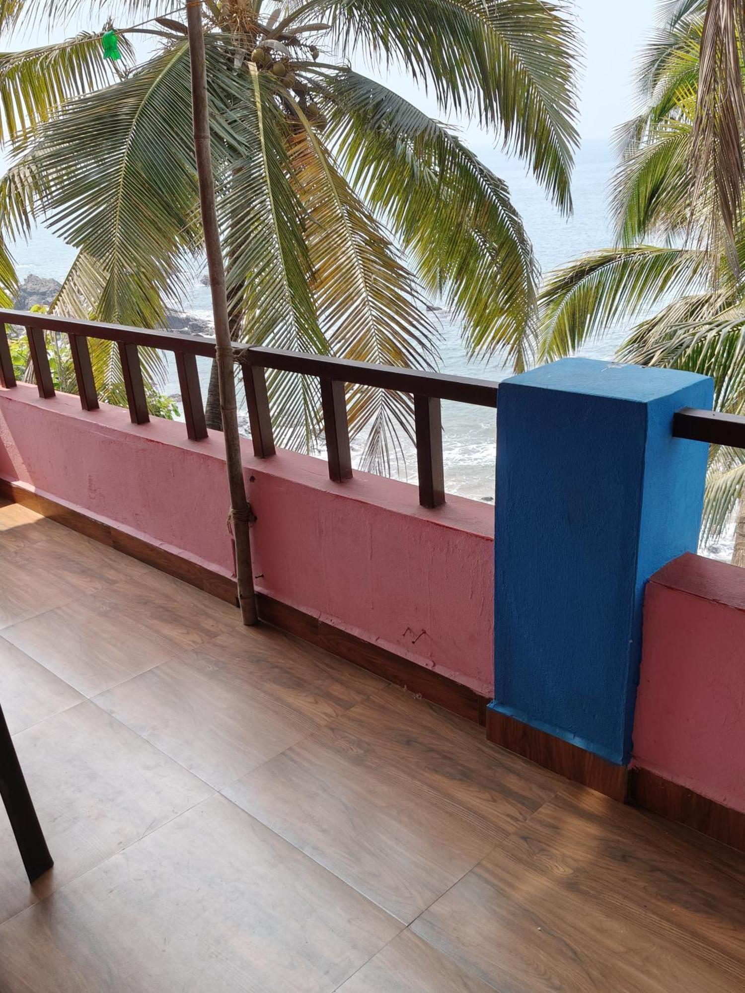 Om Ganesh Guest House Cliffside Арамбол Екстер'єр фото